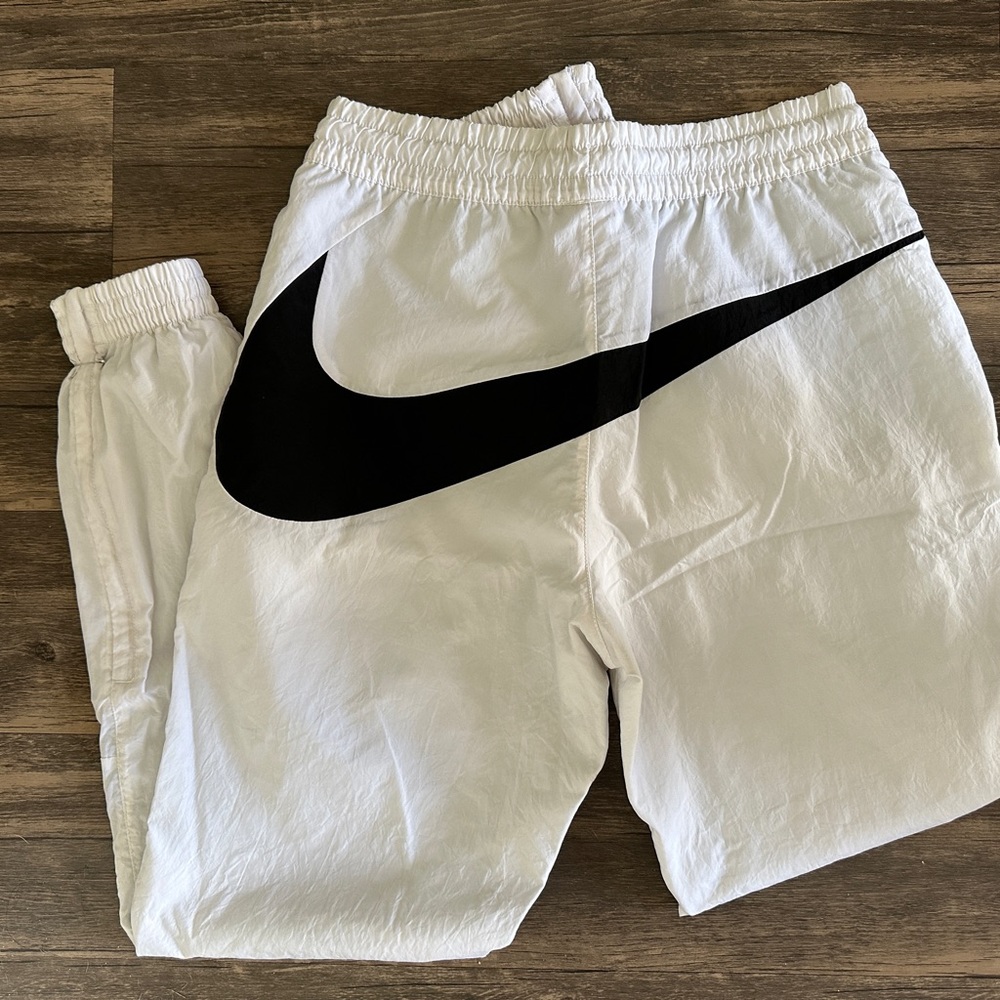 Nike windbreaker joggers